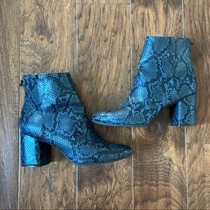 Old Navy Blue Snakeskin Ankle Boots
